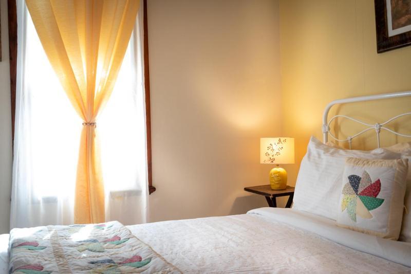 Complexe D'Hebergement La Maison Touristique Dugas Caraquet Ngoại thất bức ảnh