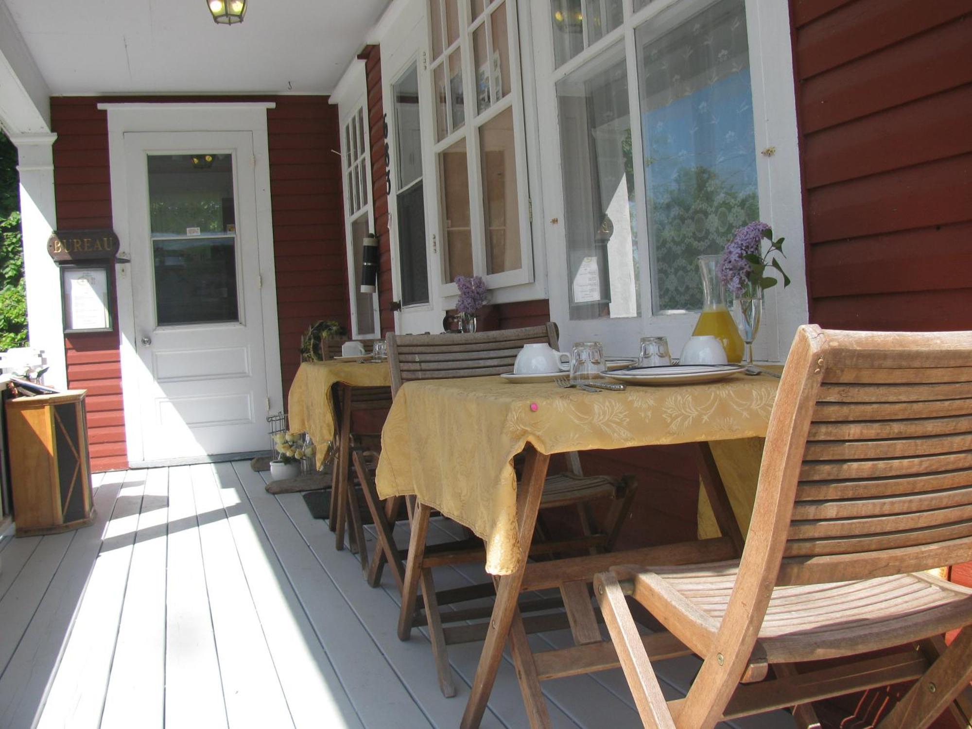 Complexe D'Hebergement La Maison Touristique Dugas Caraquet Ngoại thất bức ảnh